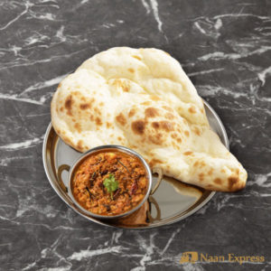 ナンエクスプレス　ベイガンバルタ　ナン　イオンモール羽生　埼玉　ランチ　インドカレー　テイクアウト　茄子のカレー　なす　ナス