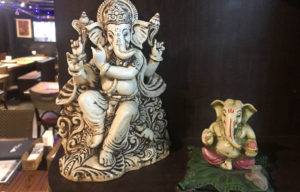 ガネーシャ　置物
