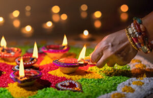 ディワリ　Diwali　インドのお正月　インド料理ムンバイ　Mumbai　diya　ディヤ