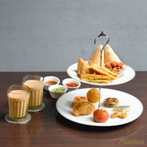 インドのアフタヌーンティー　ムンバイアフタヌーンティーセット　インド料理ムンバイ　インドスイーツ　インドスナック　マサラチャイ　無限チャイ　おかわり自由　飲み放題　インド菓子　ミタイ　mithai　Mumbai +The India Tea House　四谷　四ツ谷　アトレ恵比寿　東京