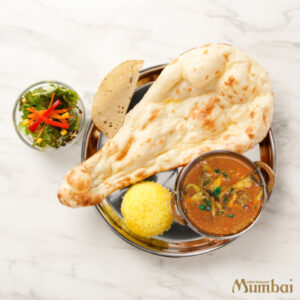 きのことチキンの旨味たっぷりカレー　インド料理ムンバイ　MARK IS みなとみらい店　インドカレー　横浜　ランチ　ナン　Indian Resuarant Mumbai　期間限定メニュー　秋グルメ