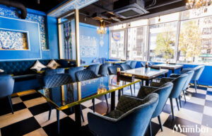 インドのアフタヌーンティー　ロイヤルアフタヌーンティー　インド料理ムンバイ四谷店＋ The India Tea House　インドスイーツ　インド菓子　ミタイ　mithai　Indian Sweets　Mumbai　ティータイム　何時　マサラチャイおかわり自由　無限チャイ　中央線　新宿区　四ツ谷　ランチ　ディナー　インドカレー　ビリヤニ